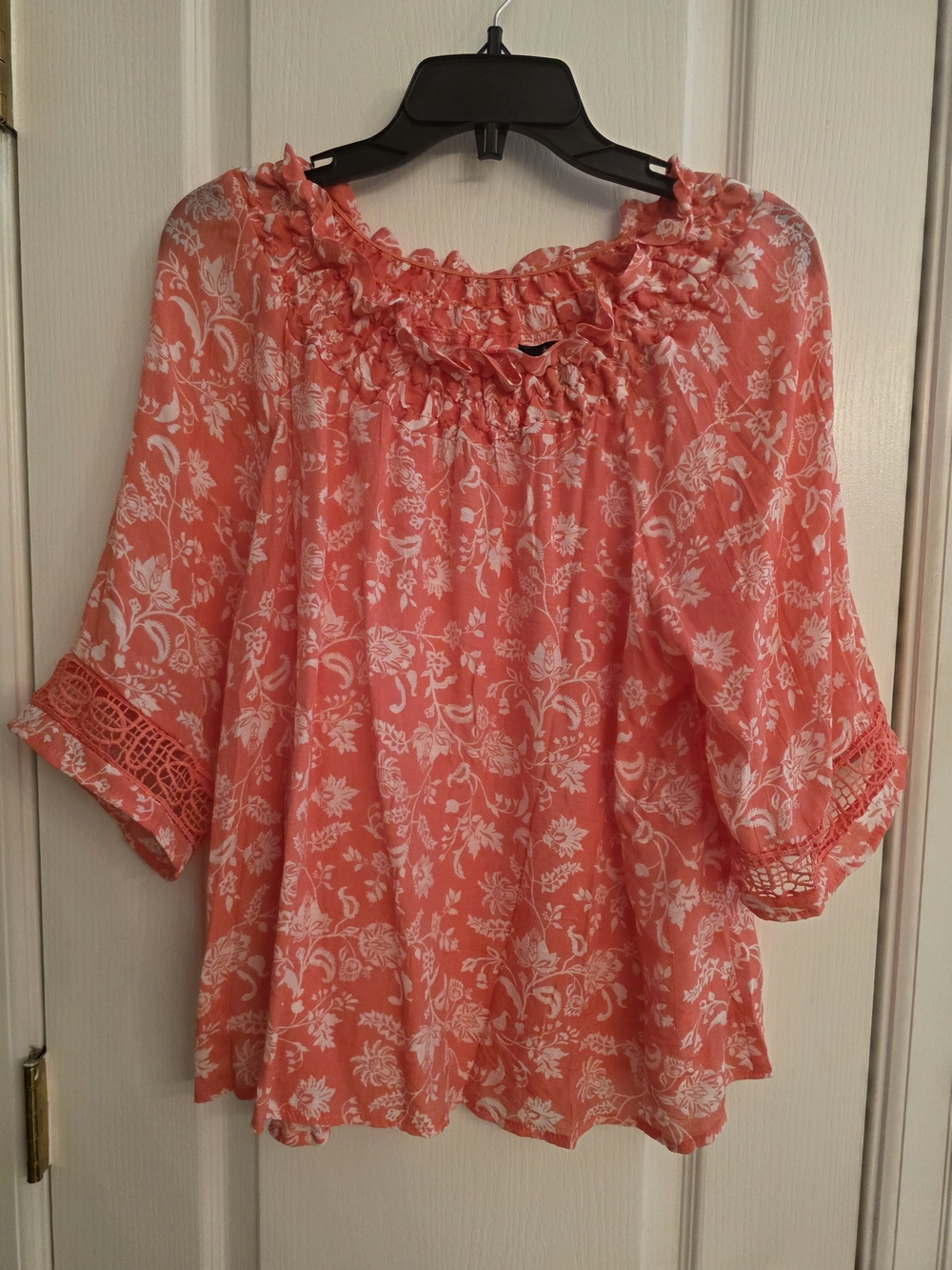 80 PARK Coral and White Floral Ruffle Neck Blouse